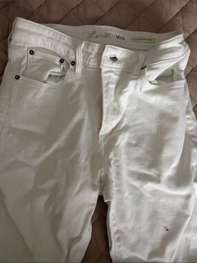 Levi's Men’s White Slim Straight Jeans